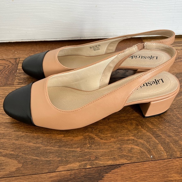Life Stride Women's Two-Tone Slingback Heels - Picture 9 of 10